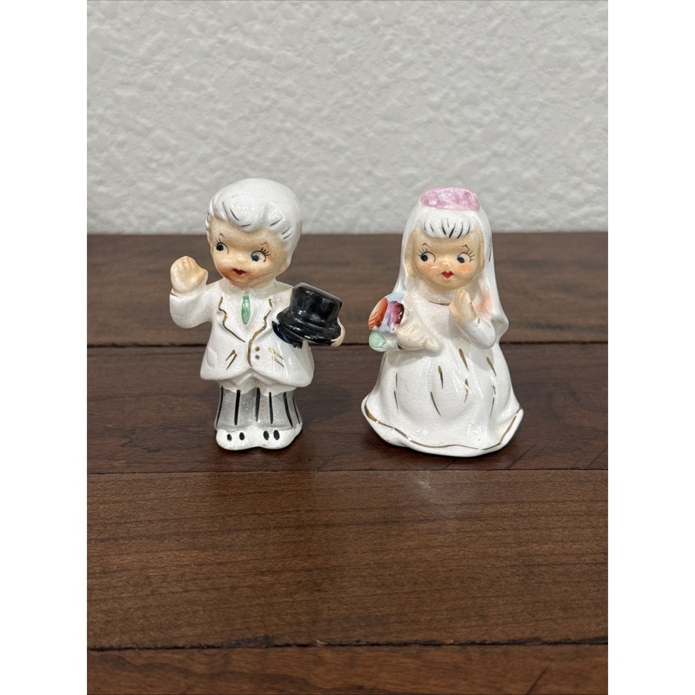 Pair Of Vintage Bride and Groom Candle Hugger Holders Ceramic Japan Wedding